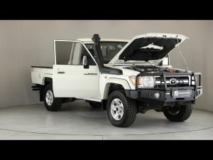 Toyota Land Cruiser 79 4.5D-4D V8 single cab LX - Image 16