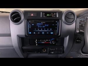 Toyota Land Cruiser 79 4.5D-4D V8 single cab LX - Image 26