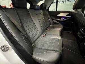 Mercedes-Benz GLE GLE300d 4Matic - Image 15