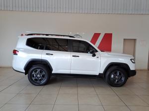 Toyota Land Cruiser 300 3.3D GR-Sport - Image 3