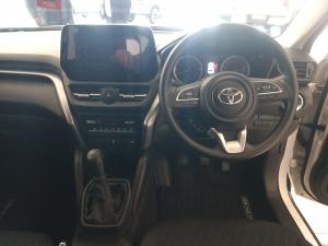 Toyota Urban Cruiser 1.5 XR manual - Image 21