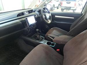 Toyota Hilux 2.4GD-6 single cab Raider manual - Image 23