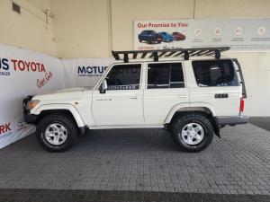 Toyota Land Cruiser 76 4.5D-4D V8 station wagon LX - Image 18