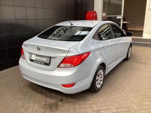 Hyundai Accent sedan 1.6 Motion - Image 2