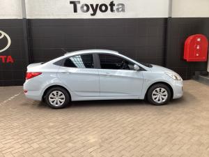 Hyundai Accent sedan 1.6 Motion - Image 4