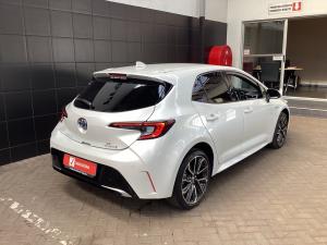 Toyota Corolla hatch 1.8 Hybrid XR - Image 2