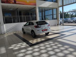 Toyota Starlet 1.5 XR auto - Image 10