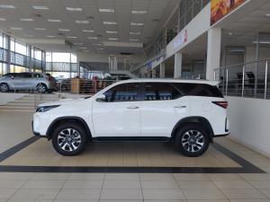 Toyota Fortuner 2.4GD-6 4x4 - Image 11