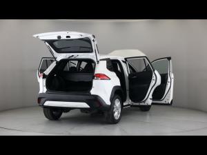 Toyota Corolla Cross 1.8 Xi - Image 9