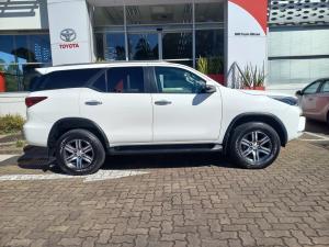 Toyota Fortuner 2.4GD-6 4x4 - Image 4