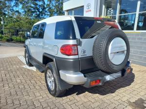 Toyota FJ Cruiser FJ Cruiser - Image 19