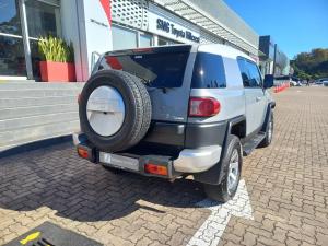 Toyota FJ Cruiser FJ Cruiser - Image 2
