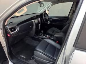Toyota Fortuner 2.4GD-6 4X4 automatic - Image 7