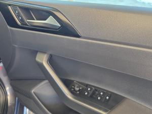 Volkswagen Polo 1.0 TSI Life DSG - Image 13