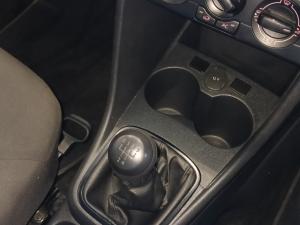 Volkswagen Polo Vivo 1.4 Trendline - Image 13