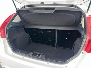 Ford Fiesta 1.4i Ambiente 5-Door - Image 10