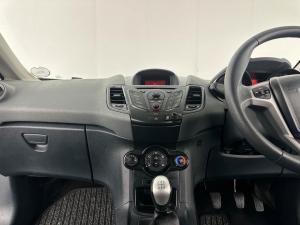 Ford Fiesta 1.4i Ambiente 5-Door - Image 14
