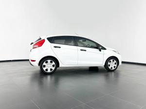 Ford Fiesta 1.4i Ambiente 5-Door - Image 5