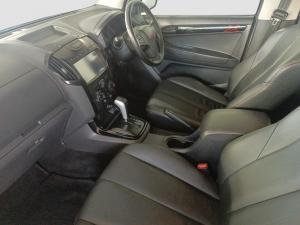 Isuzu D-MAX 250 HO X-RIDER automatic D/C - Image 3