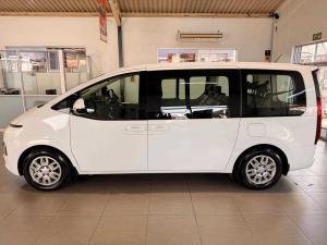 Hyundai Staria 2.2D Executive automatic - Image 15