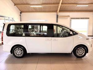 Hyundai Staria 2.2D Executive automatic - Image 16