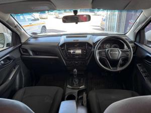 Isuzu D-MAX 1.9 Ddi HR L automatic D/C - Image 7