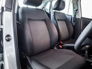 Volkswagen Polo Vivo hatch 1.4 Trendline - Image 13