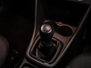 Volkswagen Polo Vivo hatch 1.4 Trendline - Image 7