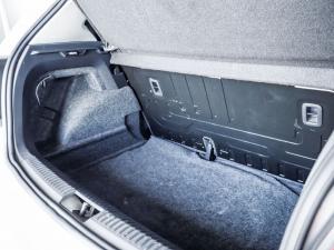 Volkswagen Polo Vivo hatch 1.4 Trendline - Image 8