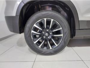 Suzuki Vitara Brezza 1.5 GLX auto - Image 9