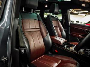 Land Rover Range Rover Evoque D200 R-Dynamic HSE - Image 11