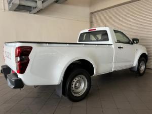 Isuzu D-Max 1.9TD single cab L manual - Image 2