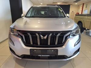 Mahindra XUV700 2.0T AX7L Black Edition - Image 4