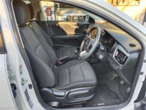 Kia Rio hatch 1.2 LS - Image 7