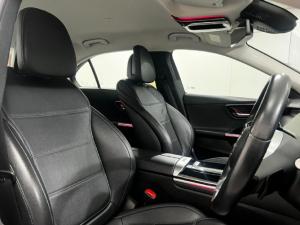 Mercedes-Benz C-Class C200 - Image 10