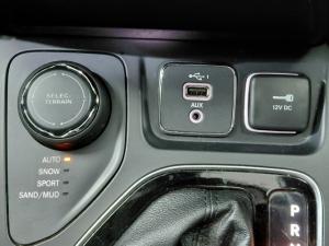 Jeep Cherokee 3.2 Overland 4x4 - Image 11