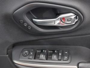 Jeep Cherokee 3.2 Overland 4x4 - Image 17