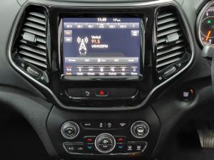 Jeep Cherokee 3.2 Overland 4x4 - Image 8
