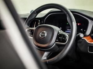 Volvo XC60 B6 AWD Ultimate Dark - Image 11