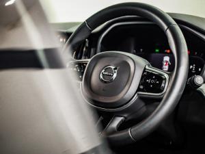 Volvo XC60 B5 AWD Plus Dark - Image 11