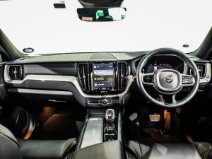 Volvo XC60 B5 AWD Plus Dark - Image 13