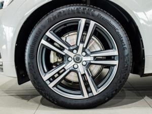 Volvo XC60 B6 AWD Plus Bright - Image 4