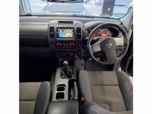 Nissan Navara 2.5dCi double cab 4x4 XE - Image 7