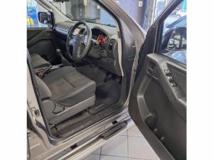 Nissan Navara 2.5dCi double cab 4x4 XE - Image 8