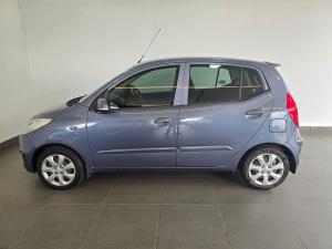 Hyundai i10 1.1 Motion - Image 4