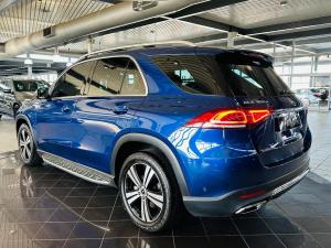 Mercedes-Benz GLE GLE300d 4Matic - Image 12