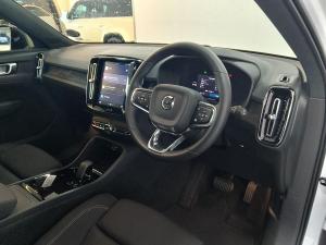 Volvo XC40 Recharge Single Motor Plus - Image 20