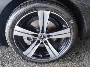 Mercedes-Benz C-Class C200 Avantgarde - Image 4
