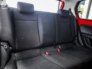 Volkswagen up! move up! 5-door 1.0 - Image 10