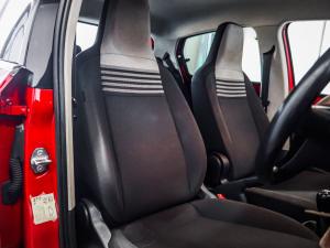 Volkswagen up! move up! 5-door 1.0 - Image 9